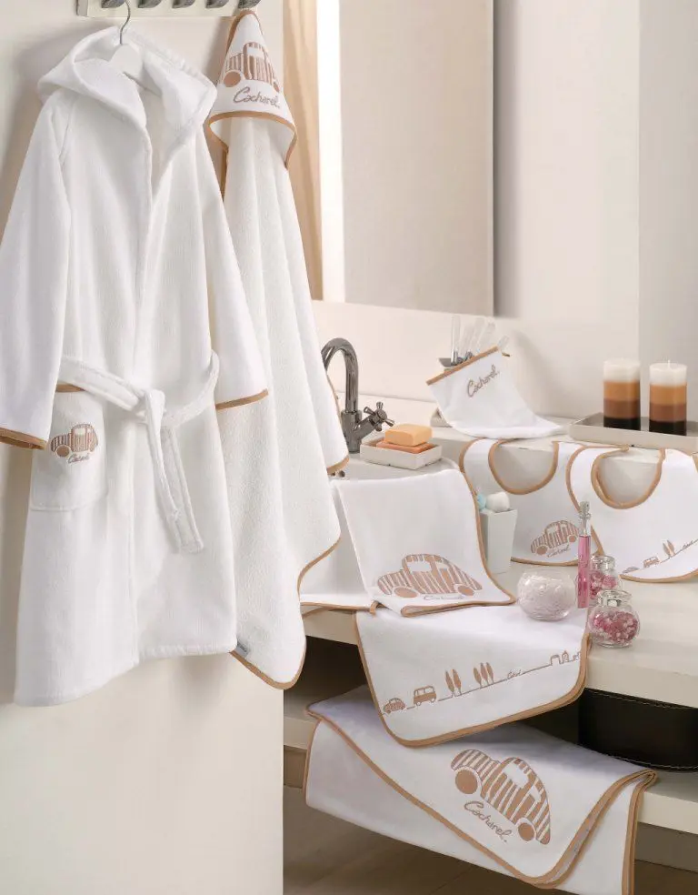 Baby Linen - Image 3