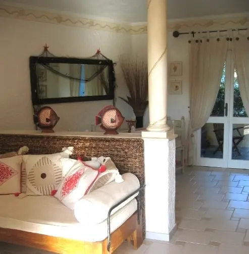 Interior - Image 1